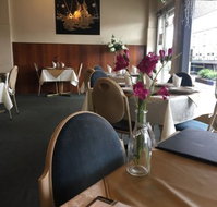 Unanderra Thai Restaurant - Southport Accommodation