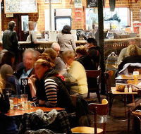 Settlers Tavern - Accommodation Southport