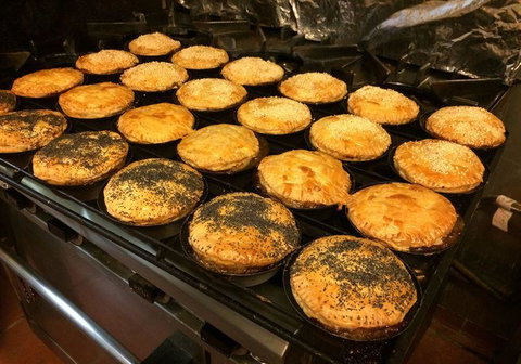 Graze Restaurant - Southport Accommodation 5