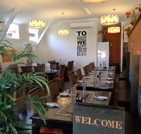 Wok's Up - Southport Accommodation