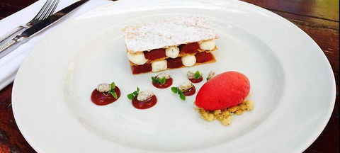 The Trustee Bar & Bistro - Southport Accommodation 2