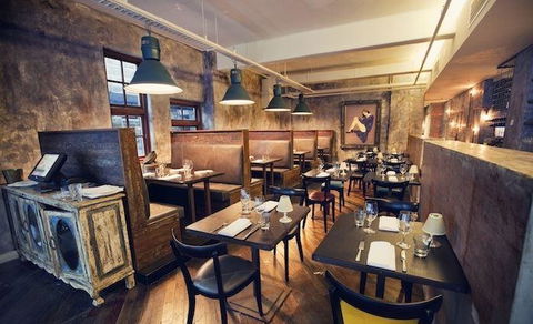 The Trustee Bar & Bistro - Southport Accommodation 6