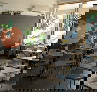 Cheeky Peach Patisserie Cafe - Southport Accommodation