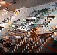 Cook  Mason - Accommodation Southport