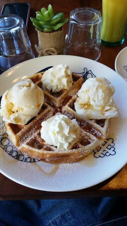 Cafe Royal - Southport Accommodation 0