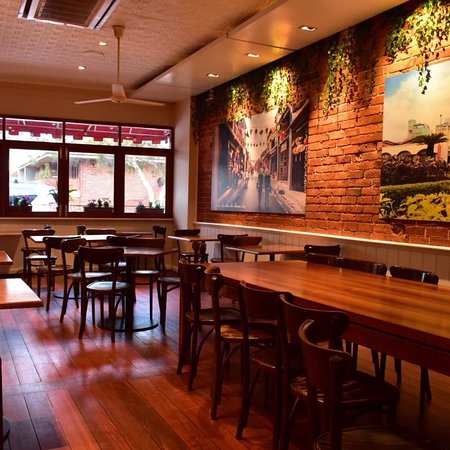 VINA H Cafe And Restaurant - Southport Accommodation 0
