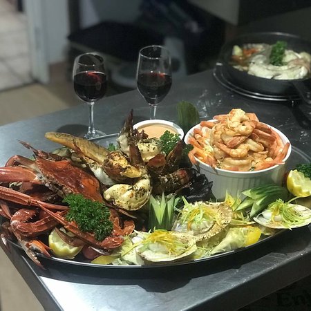 Albany Chalets Cafe - Accommodation Southport 0