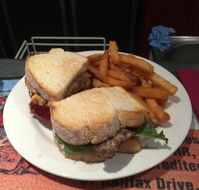 Bull and Bush Tavern - Accommodation Southport