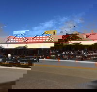 dwellingup hotel - Accommodation Southport