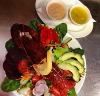 Noneycup - Southport Accommodation