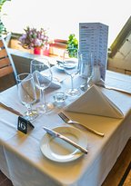Sails Restaurant - Southport Accommodation 3