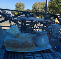 Cafe A Moore Licensed Cafe - Accommodation Southport