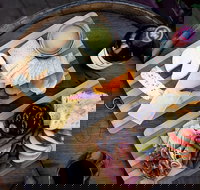 Polly's Wine Lounge - Accommodation Southport