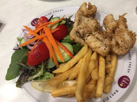 Bb's Cafe - Accommodation Southport 0