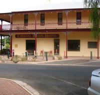 Crystal Brook Hotel - Southport Accommodation
