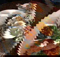 Three Brothers Arms - Accommodation Southport