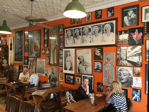 A Cafe Etc - Southport Accommodation 0