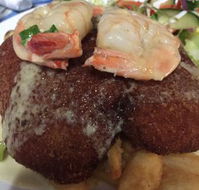 Larrikin Hotel Bistro. - Accommodation Southport