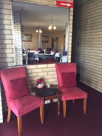 The Coral-Le Restaraunt - Southport Accommodation 0