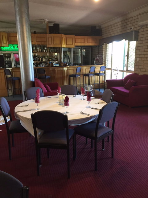 The Coral-Le Restaraunt - Southport Accommodation 4