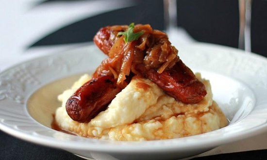 Devon Park ACT Southport Accommodation