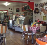 Mjs Retro  Vintage Wares - Southport Accommodation