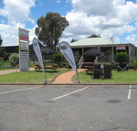 Farmhouse Coffee Lounge - Accommodation Southport