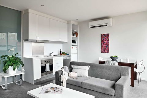Punthill Williamstown - Southport Accommodation 14