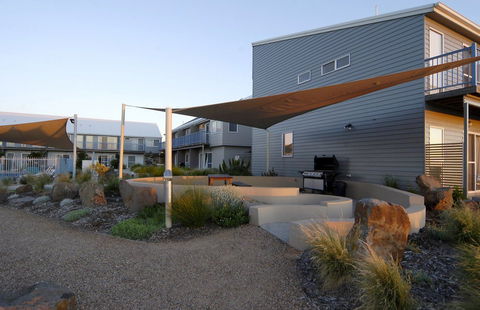 Quest Williamstown North - Southport Accommodation 0