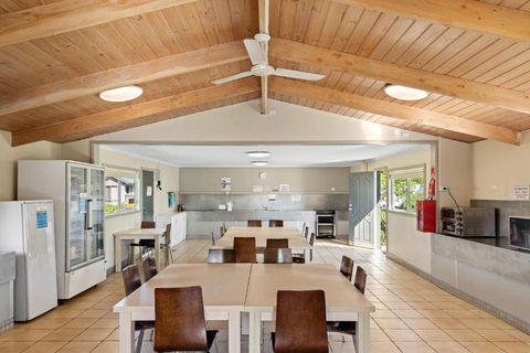 Discovery Parks Melbourne - Southport Accommodation 1
