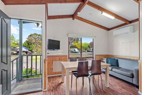 Discovery Parks Melbourne - Southport Accommodation 3