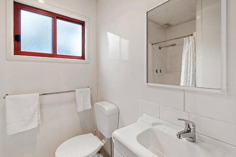 Discovery Parks Melbourne - Southport Accommodation 4