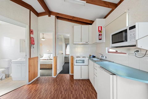 Discovery Parks Melbourne - Southport Accommodation 5
