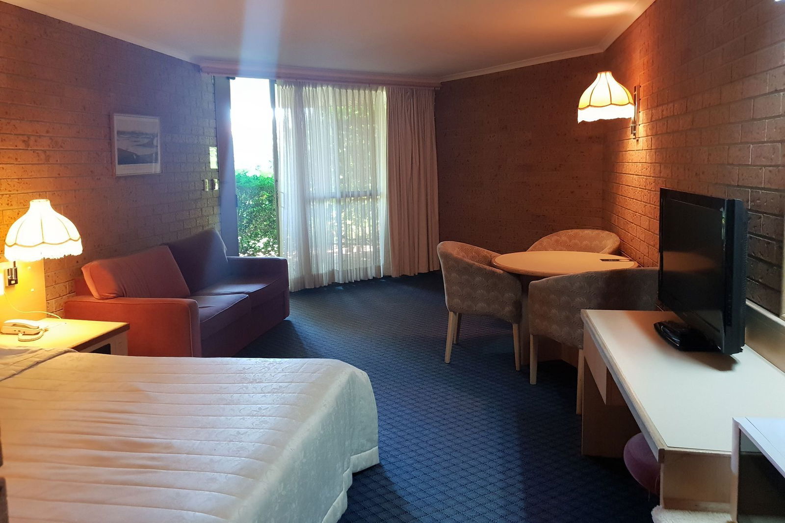 Tarro NSW Southport Accommodation