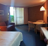The John Hunter Motel - Southport Accommodation