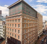 Holiday Inn Darling Harbour - Southport Accommodation