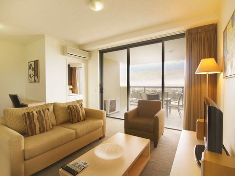 Oaks 212 Margaret - Accommodation Southport 3