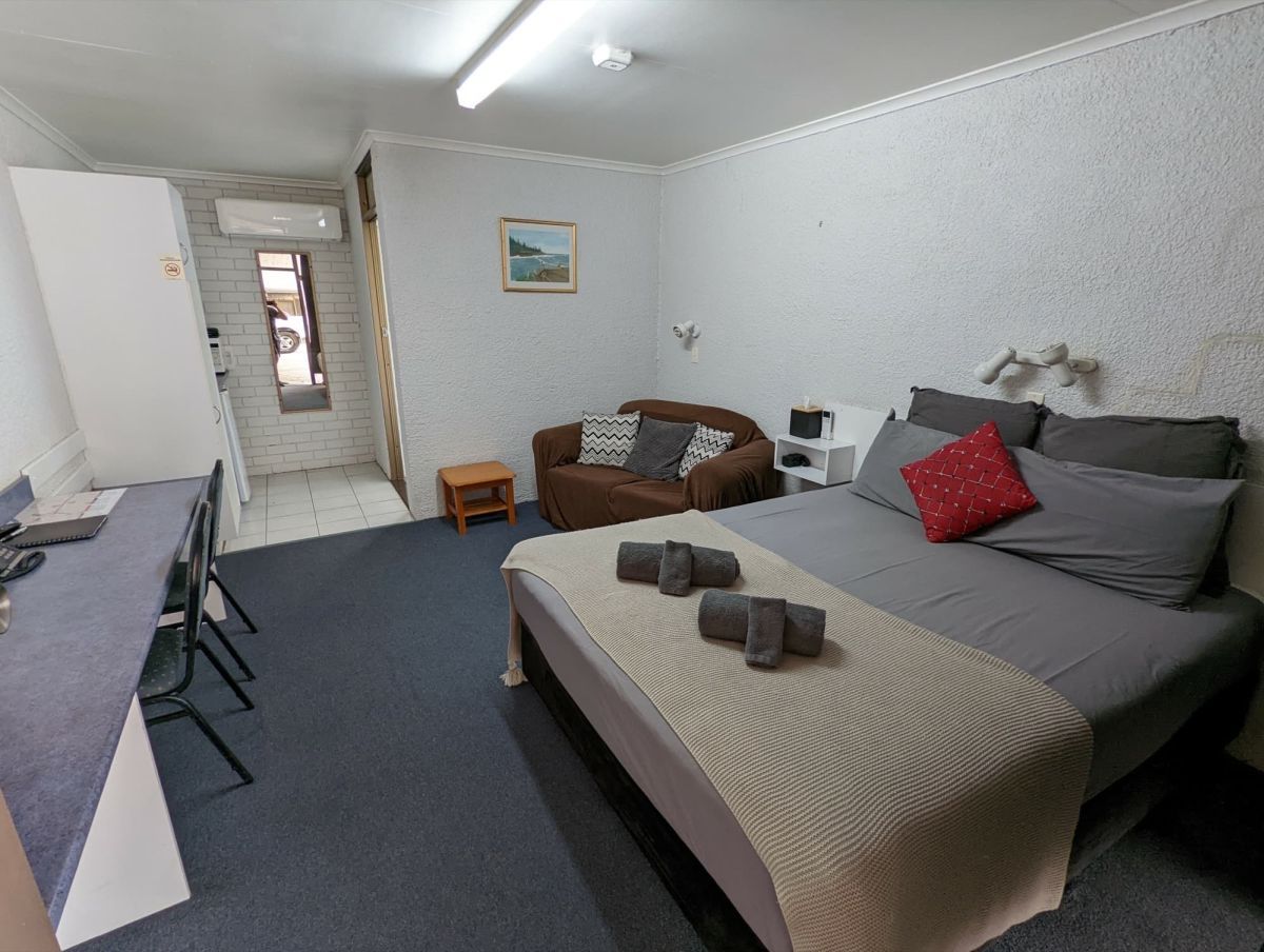 Tanbar QLD Southport Accommodation