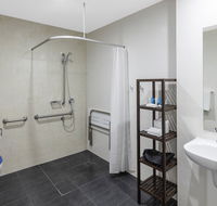 Meriton Serviced Apartments North Sydney - Southport Accommodation