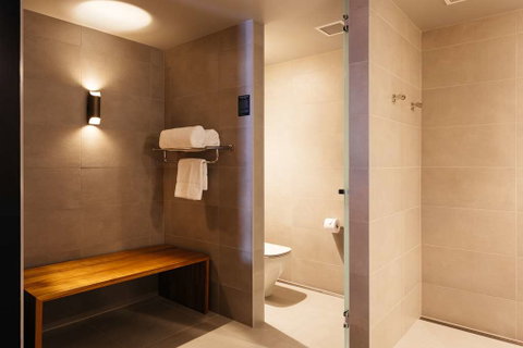 Macq 01 Hotel - Southport Accommodation 2