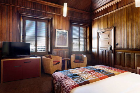 The Henry Jones Art Hotel - Accommodation Southport 5