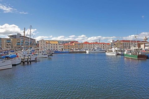 The Henry Jones Art Hotel - Accommodation Southport 15