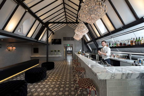 Mayfair Hotel - Accommodation Southport 15