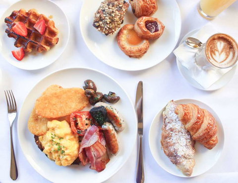 The Hotel Windsor - Accommodation Southport 8