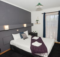 Elm Court Motel - Southport Accommodation