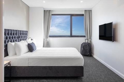 Meriton Suites Kent Street - Accommodation Southport 16