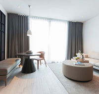 Skye Suites Green Square - Southport Accommodation