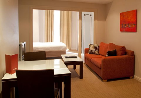 Quality Apartments Adelaide Central - Accommodation Southport 1