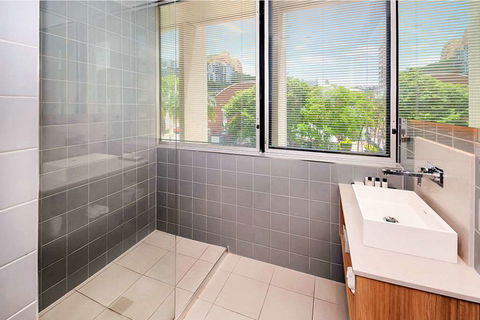Clarion Hotel Townsville - Southport Accommodation 8