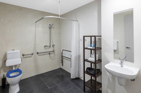 Meriton Serviced Apartments North Sydney - Southport Accommodation 0